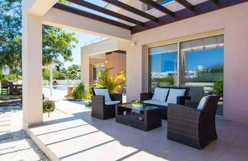 Latchi Villa | Sea Breeze Hideaway