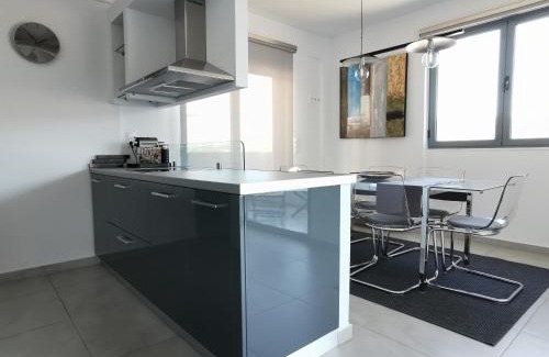 Amfilochia Apartment | Sea breeze holiday apartment