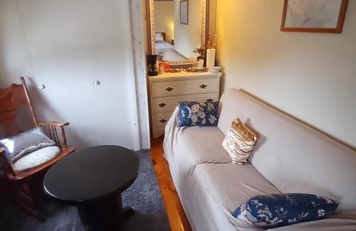 Hyannis Hotel | Sea Breeze Inn beach rentals