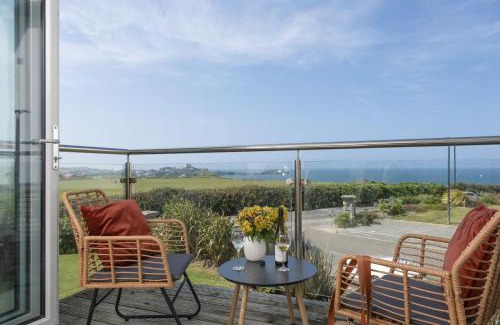 Lusty Glaze House | Sea Breeze, Newquay