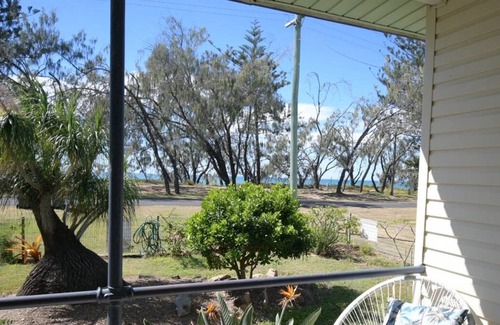 Woodgate House | 'Sea Breeze' on the Esplanade
