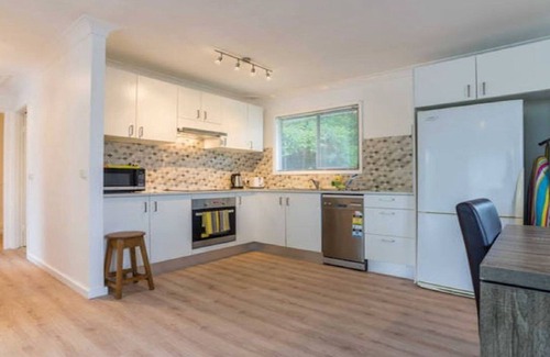 Point Clare House | Sea Breeze Retreat, TOP NOTCH