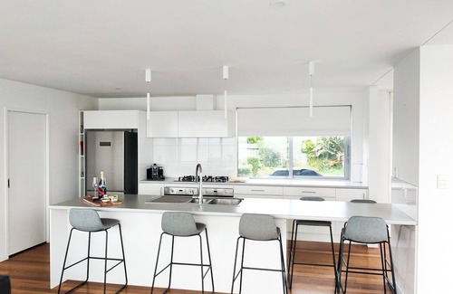 Pukehina House | Sea Breeze Retreat