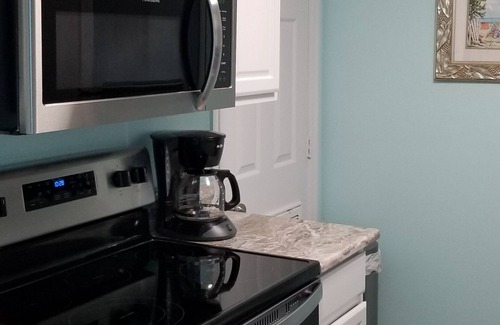 Surfside Beach Condo | Sea-breezin' - Beachfront Condo