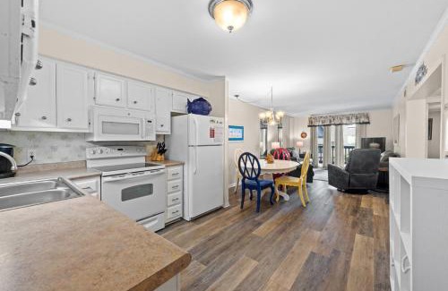 North Myrtle Beach Apartment | Sea Cabin Unit 125 Cherry Grove