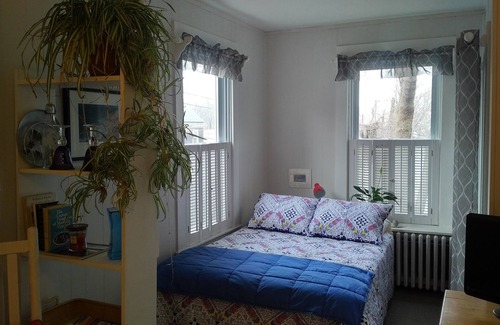 Vineyard Haven Apartment | Sea Captain's Victorian studio bedroom apartment. Pets OK