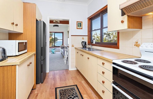 Clifton House | Sea Cliff Lodge in Clifton