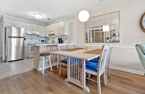 Cherry Grove Beach Condo | Sea Cloisters 302E