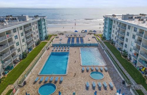 New Smyrna Beach House | Sea Coast Gardens III 111