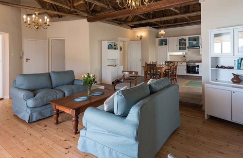 Fish Hoek House | Sea Cottage - 6 sleeper holiday home