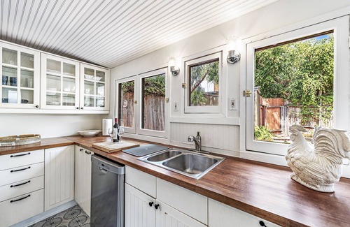 Laguna Beach House | 'Sea Cottage' Steps from beach, popular restaurants & shops.