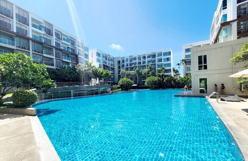 Khao Takiab Condo | SEA CRAZE CONDO, 2 bedroom 2 bathroom Walking distance to Khao Takiab beach .