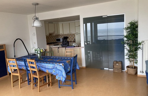 Oostduinkerke-Bad Apartment | Sea dike apartment