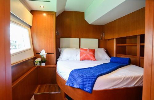 Nassau Boat Rental | Sea Dreams- Boomer