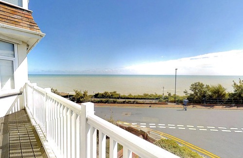 Meads Apartment | Sea Dreams - family friendly 2-bed apartment with balcony and gorgeous sea views