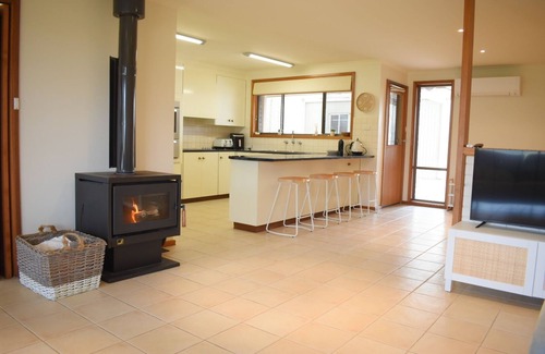 Rivoli Bay House | Sea Esta - family home in Beachport, S.A.