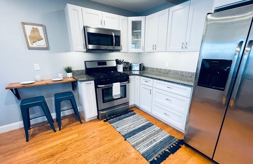 Kittery House | Sea-Esta House - Walk to DWTN Portsmouth, Shipyard; Drive to UNH, Beaches, Pease