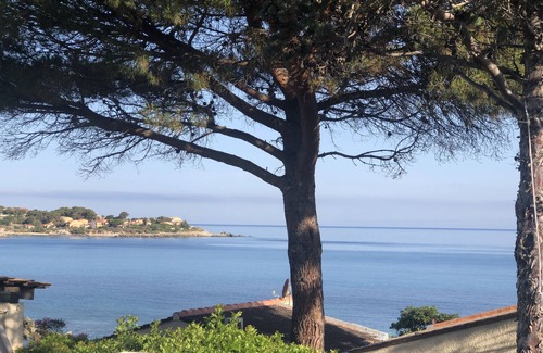 Marine de Saint Ambroggio Apartment | Sea-facing apartment for 4 people, a true haven of peace, approx. 45 m2