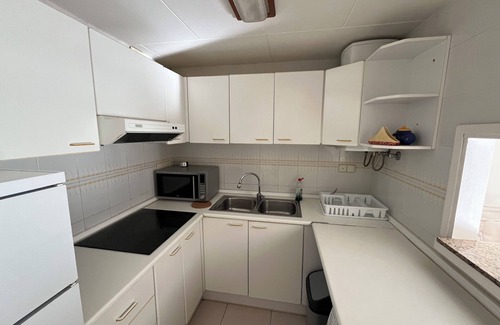 Torreblanca Apartment | Sea front 2-bedroom apartment with al fresco terrace