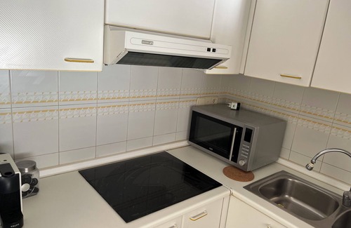 Torreblanca Apartment | Sea front 2-bedroom apartment with al fresco terrace