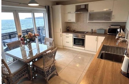 Tramore Apartment | Sea front Apartment in Tramore