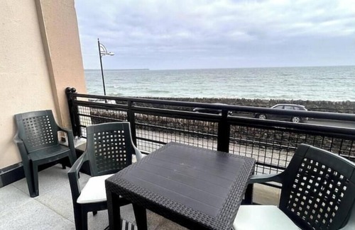 Tramore Apartment | Sea front Apartment in Tramore
