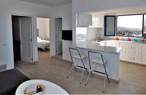 La Santa Apartment | Sea Front Casa Blas - Three Bedroom Apartment, Sleeps 5