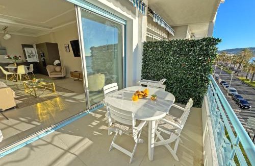 Les Baumettes Apartment | Sea Front Condo Promenade
