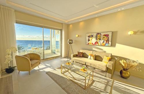 Les Baumettes Apartment | Sea Front Condo Promenade