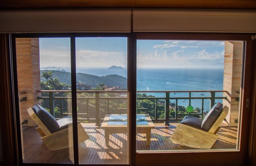 Joao Fernandes House | Sea front, Joao Fernandes, the best view, Buzios, Mansao Bella Vista