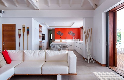 Cul de Sac Villa | Sea front - Kayaks - Heated Pool - Full AC - Kids friendly- 14 guests