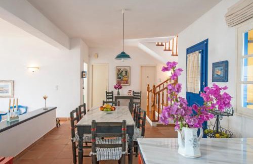 Naousa Villa | Sea Front Villa