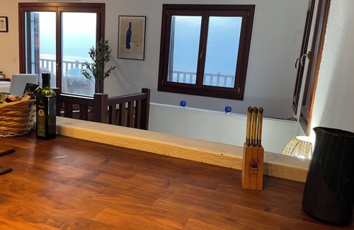 Kali Vrysi House | Sea-front villa - luxury, authenticity