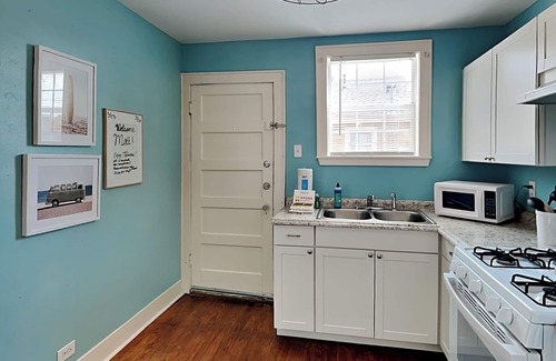 Galveston Cottage | Sea Gem Topaz