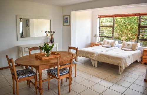 Boggoms Bay Apartment | Sea Gem with a stunning view