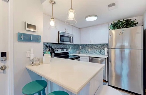 Chandler Park Apartment | Sea Glass Hideaway at Royal Mansions