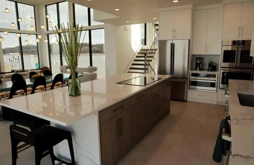 Gleneden Beach House | Sea Glass Oregon Villa - 360 degree Ocean Views