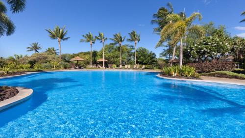 Kamuela House | SEA GLASS Stunning 3BR KaMilo Home with Heated Pool and Best View