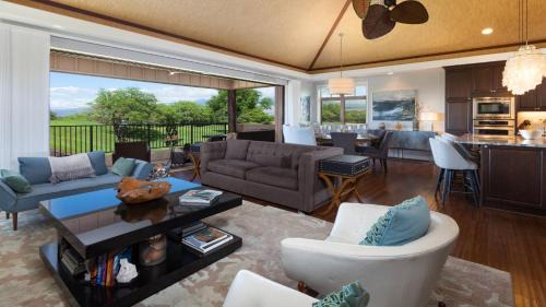 Kamuela House | SEA GLASS Stunning 3BR KaMilo Home with Heated Pool and Best View