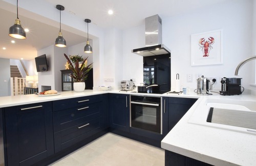 Walberswick Cottage | SEA GREEN COTTAGE, WALBERSWICK, pet friendly in Walberswick