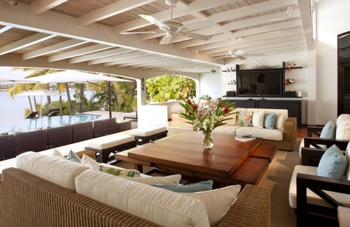 Long Island Villa | Sea Hare - Beach Front - 3 Bedrooms