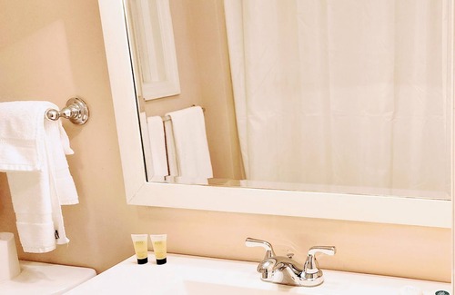 Shinnecock Hills Hotel | Sea Haven Resort Motel
