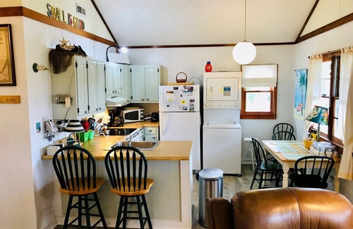 Salvo House | SEA HORSE A Charming Beach Cottagen