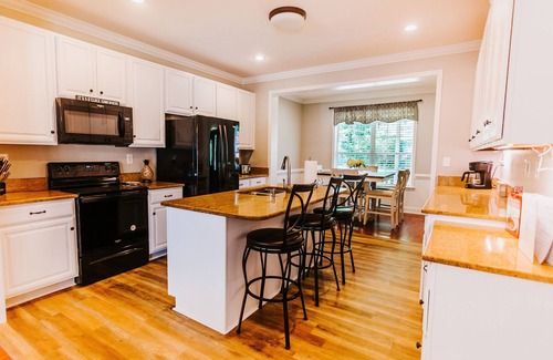 Surfside Beach House | Sea Horse Ranch 6Br/3 Bath on 2 Acres in Murrells Inlet