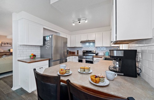 Manzanita House | Sea-ing Clearly MCA#876-Oceanfront Lower Condo unit, amazing views, dogs ok.