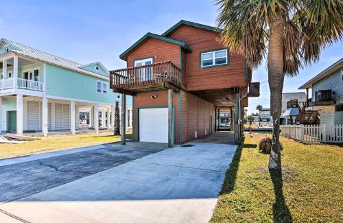 Galveston House | Sea Isle Galveston Getaway Less Than 1 Mile to Beach!