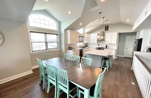 Townsend's Inlet House | SEA ISLE POOL - 6 Bedroom TownHouse with ELEVATOR/POOL in Townsends Inlet