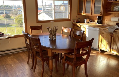 Pacific City House | Sea La Vie Cottage cozy and only an 8 minute walk to the beach.