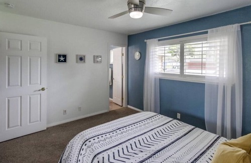Loma Alta House | Sea-La-Vie Fun Family Pad 4 Miles to Beach!