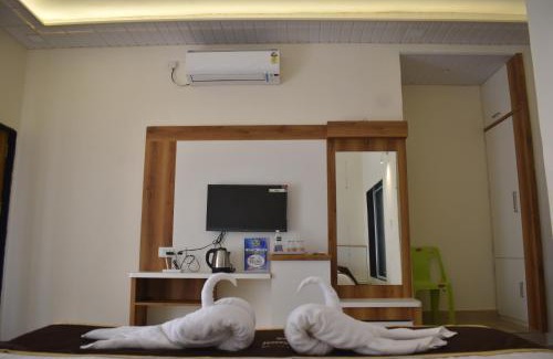 Murud-Harnai Hotel | SEA LUXE Beach Resort